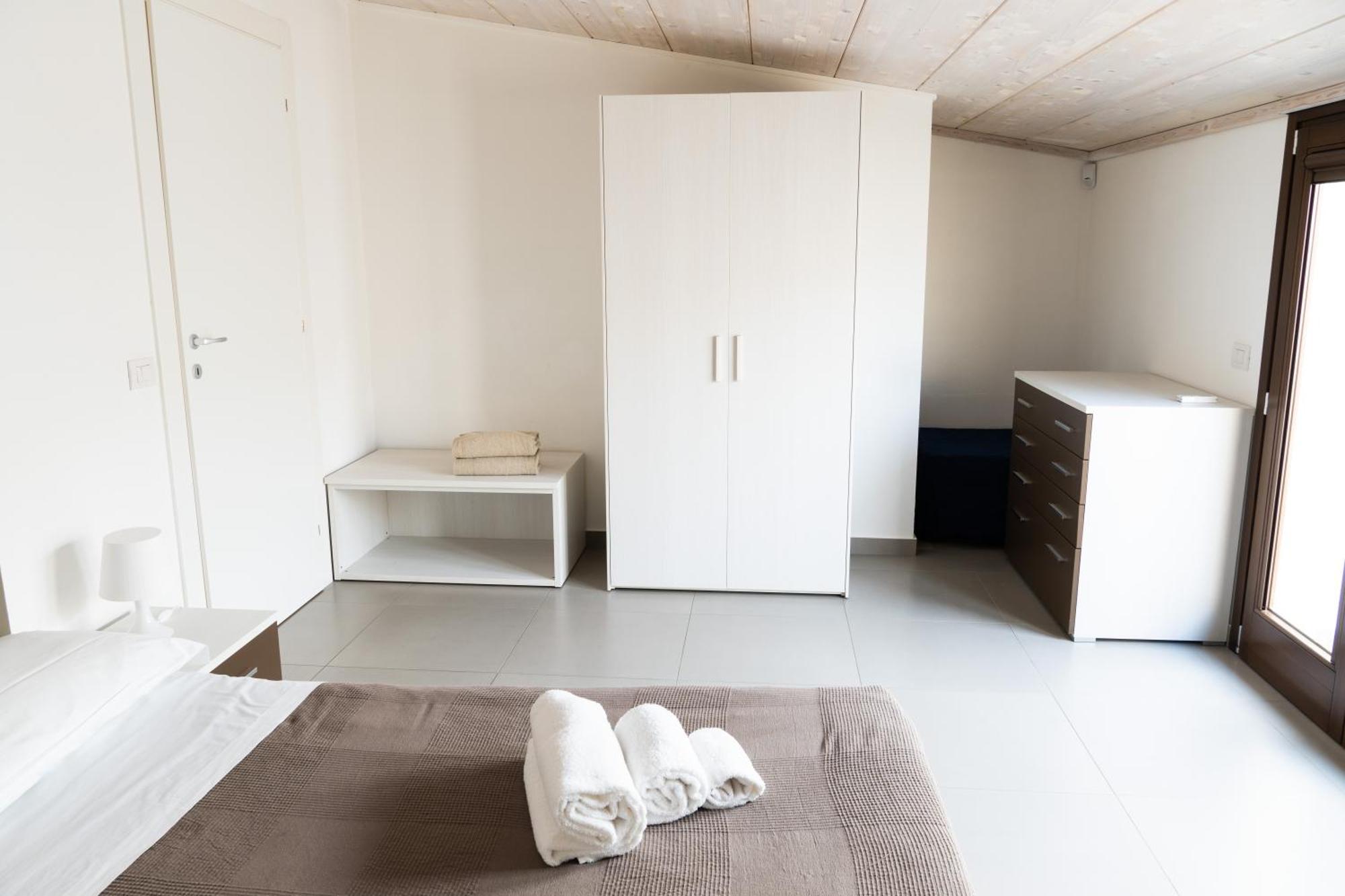 Ville Edilia Vacanze Marina di Ragusa Exteriör bild