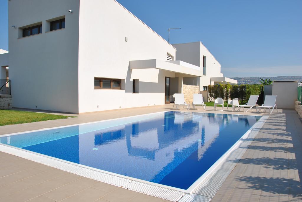Ville Edilia Vacanze Marina di Ragusa Exteriör bild