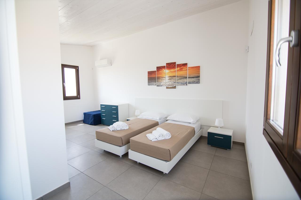Ville Edilia Vacanze Marina di Ragusa Exteriör bild